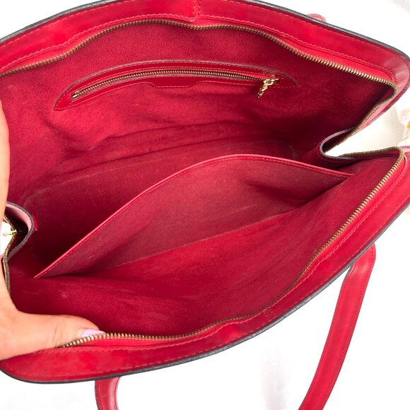 Louis Vuitton Epi Leather Red Lussac Shoulder bag - Picture 11 of 16